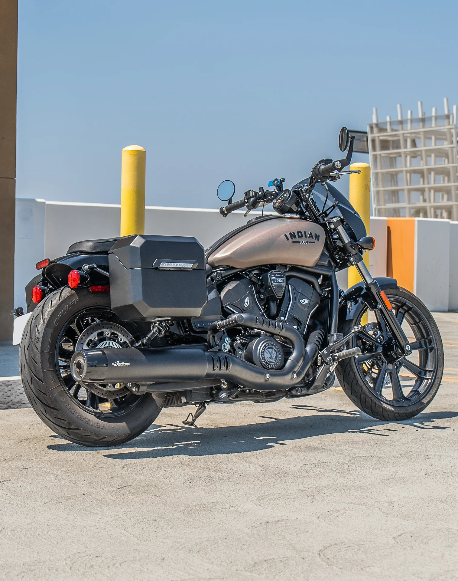 20L - Outlaw Quick-Mount Small 2025+ Indian Sport Scout Sixty Matte Hard Saddlebags - Image 3