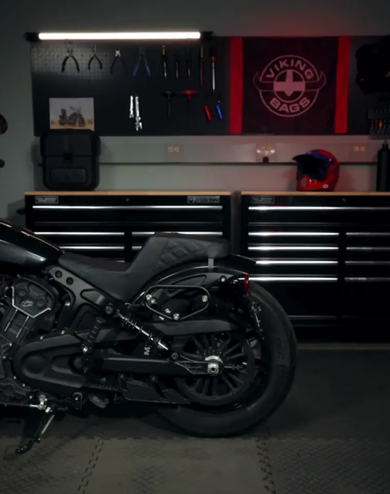 24L - Ironclad Quick-Mount Medium 2025+ Indian Sport Scout Leather Wrapped Hard Saddlebags - Image 10