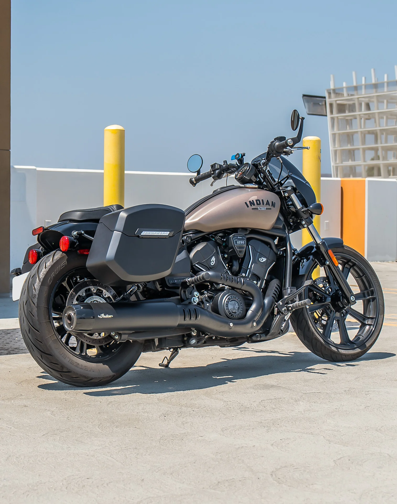 24L - Ironclad Quick-Mount Medium 2025+ Indian Sport Scout Matte Hard Saddlebags - Image 3