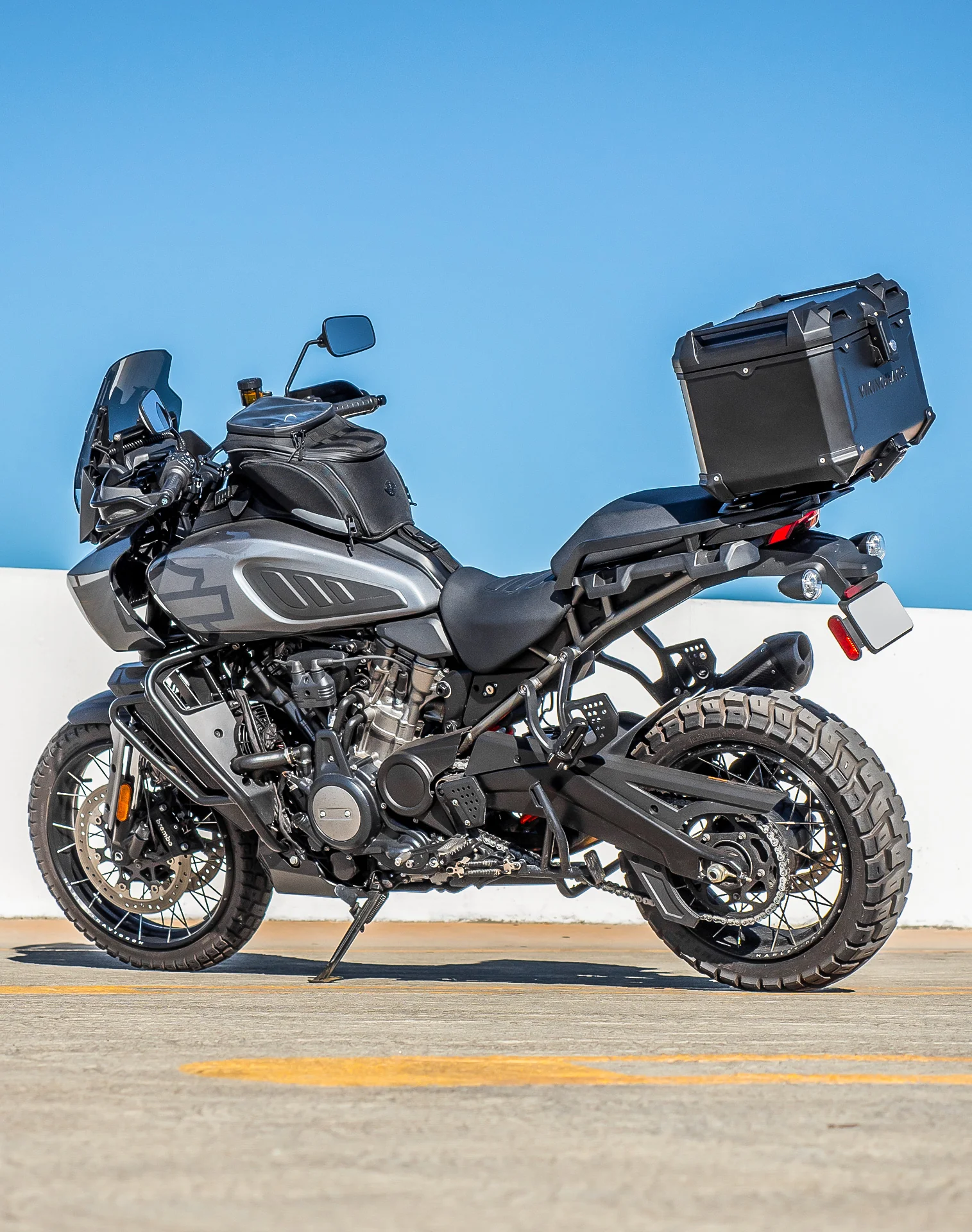 38L - Apex XL Harley Pan America RA1250/S Aluminum Top Case Black - Image 3