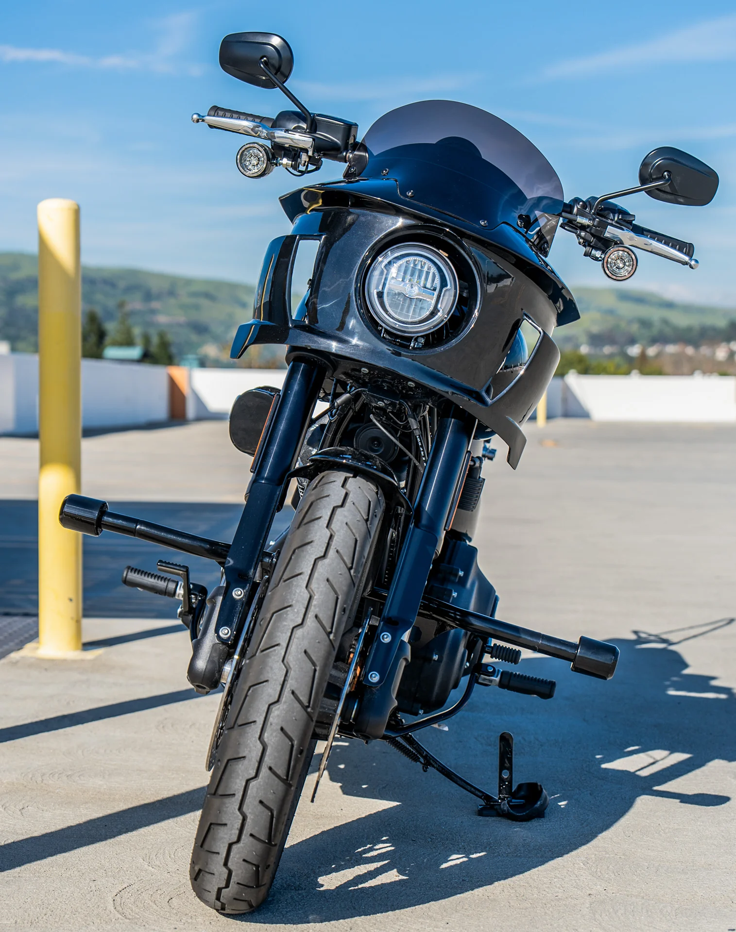 Viking Dominion Crash Bar/ Engine Guard for Harley Softail Low Rider S FXLRS Gloss Black - Image 4