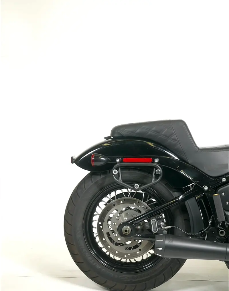 20L - Outlaw Quick-Mount Small 2025+ Indian Scout Bobber Leather Wrapped Hard Saddlebags - Image 10