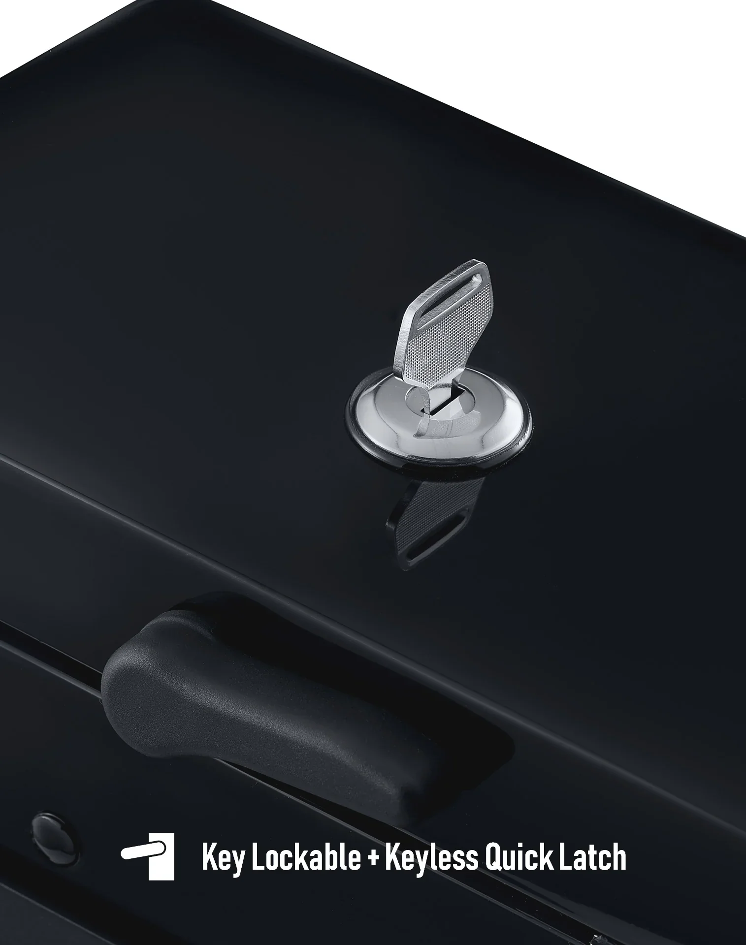 20L - Outlaw Quick-Mount Small 2025+ Indian Scout Bobber Painted Hard Saddlebags - Image 13