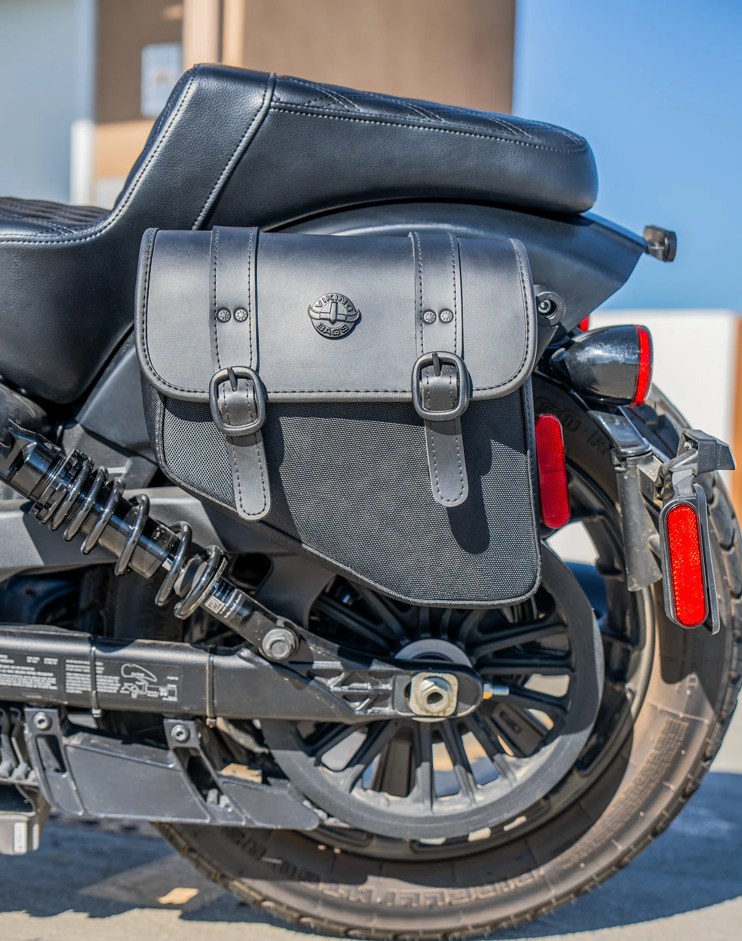 8L - Pony Indian Scout Sixty Bobber 2025+ Leather Motorcycle Saddlebags - Image 4