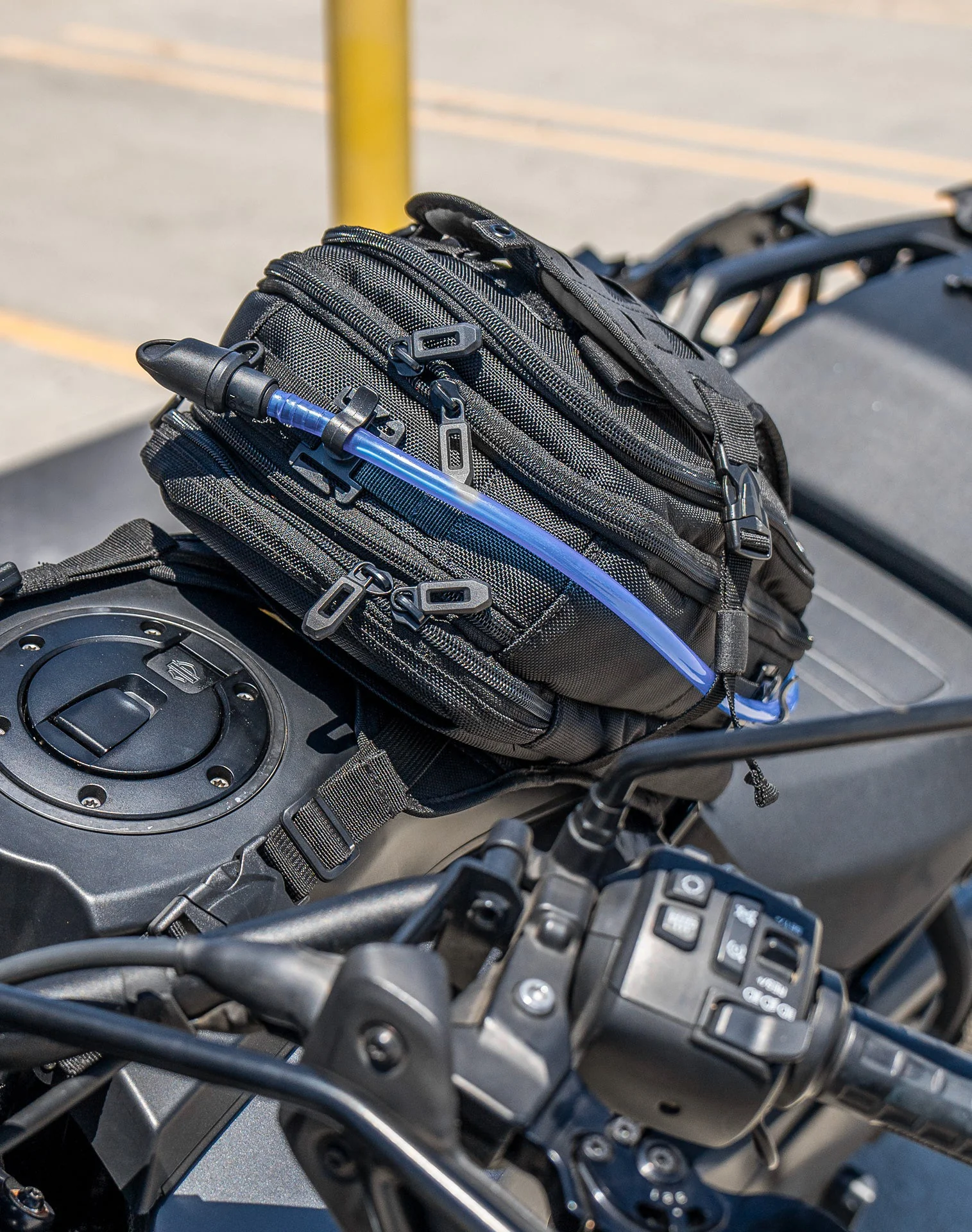 7L - Apex ADV Touring Tank Bag With Hydration Pack - Image 5