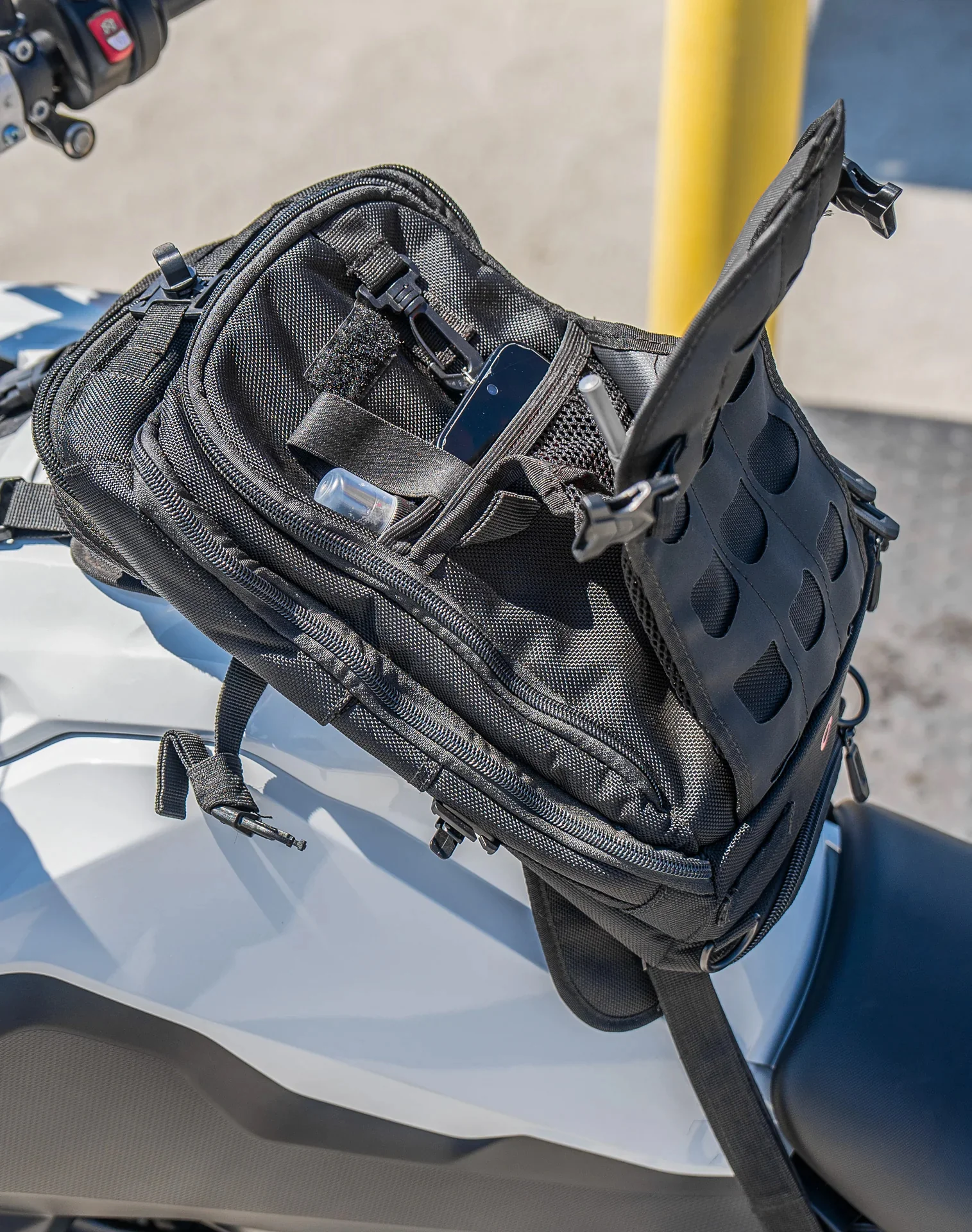 7L - Apex BMW ADV Touring Tank Bag with Hydration Pack - Image 6