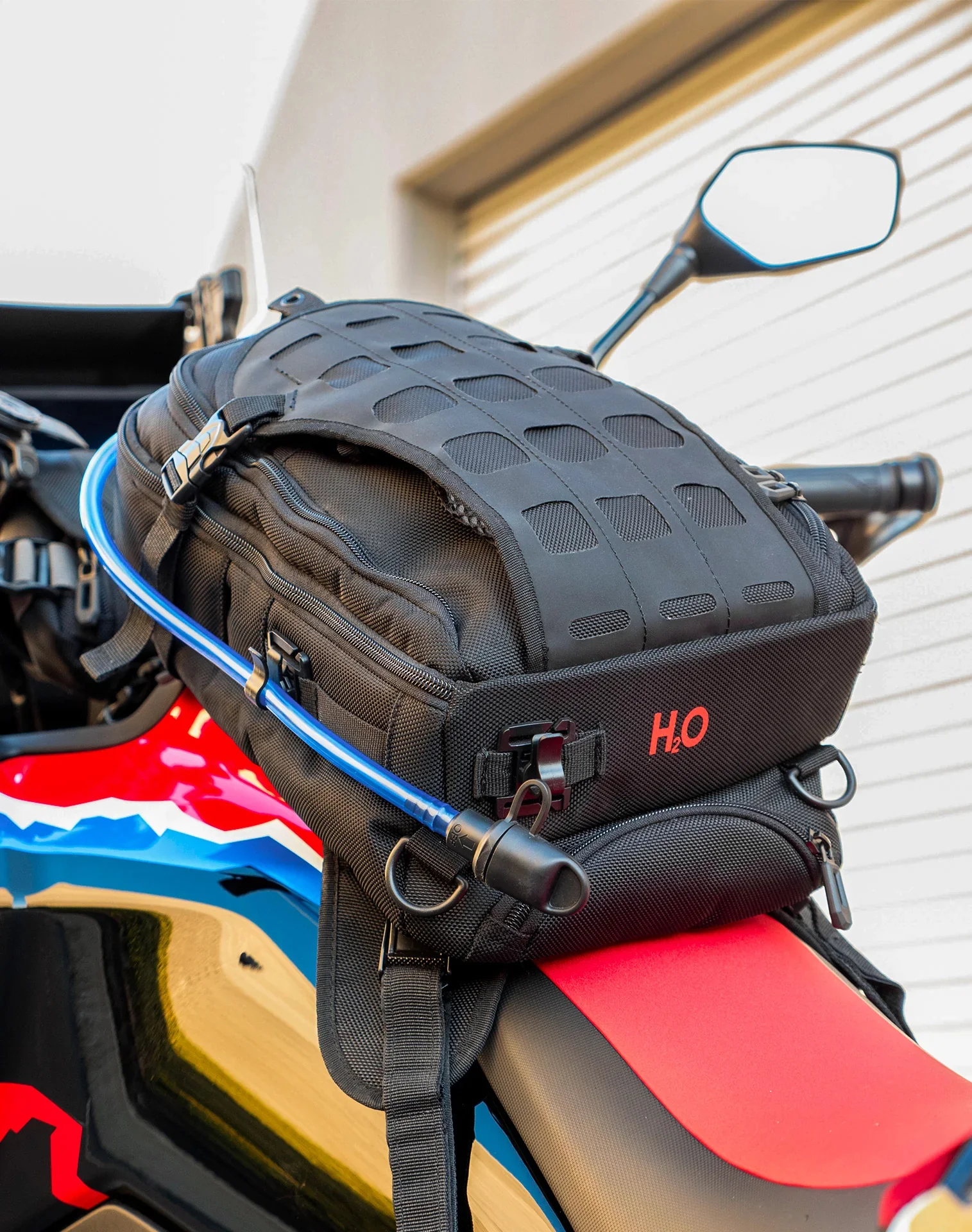7L - Apex Honda ADV Touring Tank Bag with Hydration Pack - Image 4