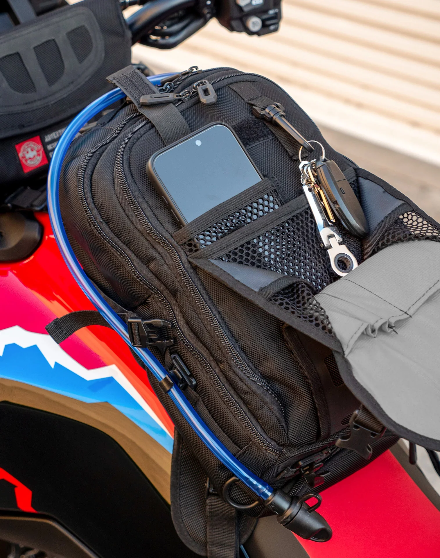 7L - Apex Honda ADV Touring Tank Bag with Hydration Pack - Image 5