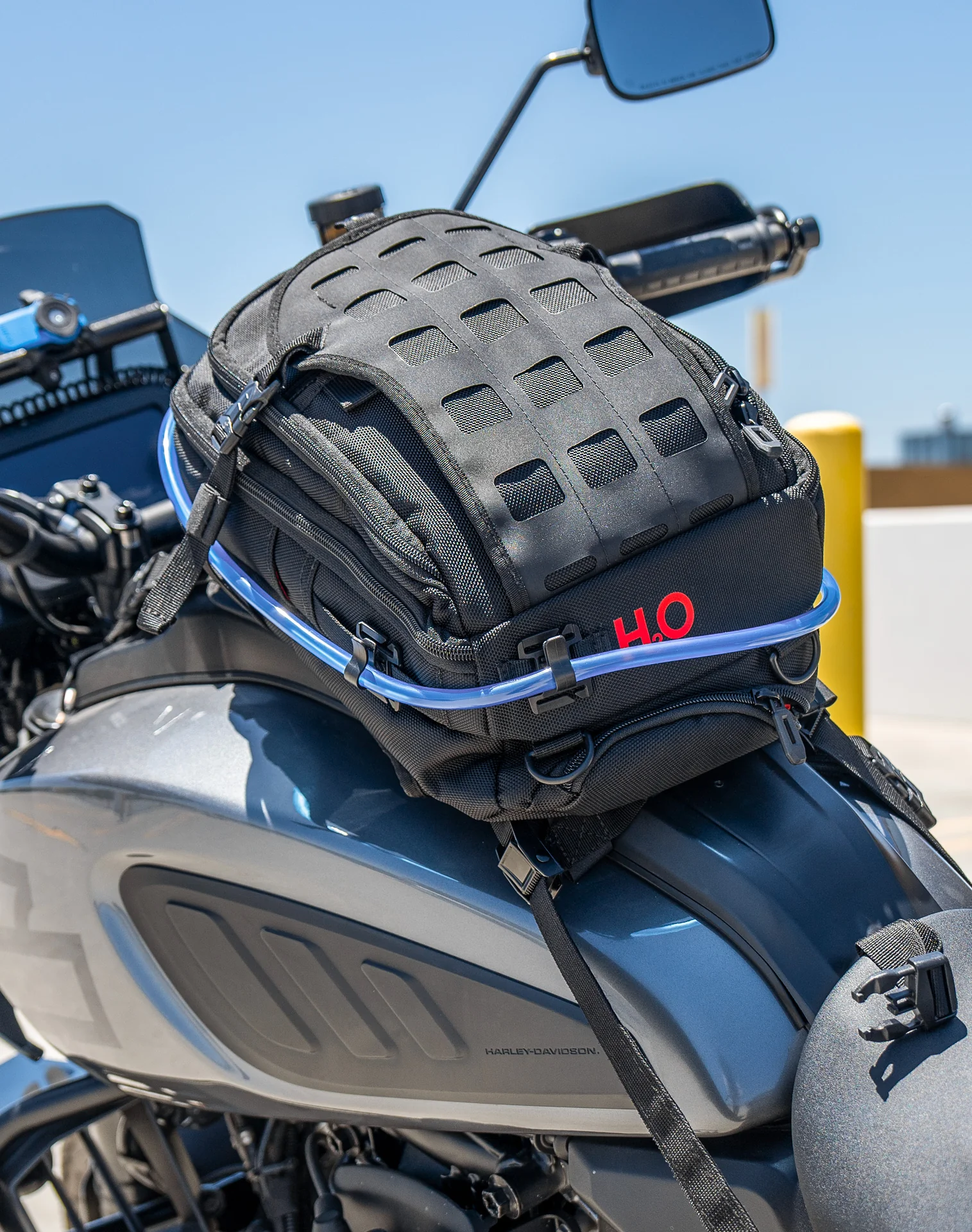 7L - Apex KTM ADV Touring Tank Bag with Hydration Pack - Image 5