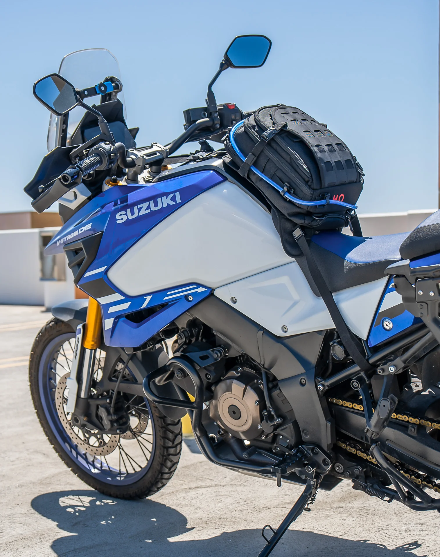 7L - Apex Suzuki ADV Touring Tank Bag with Hydration Pack - Image 3