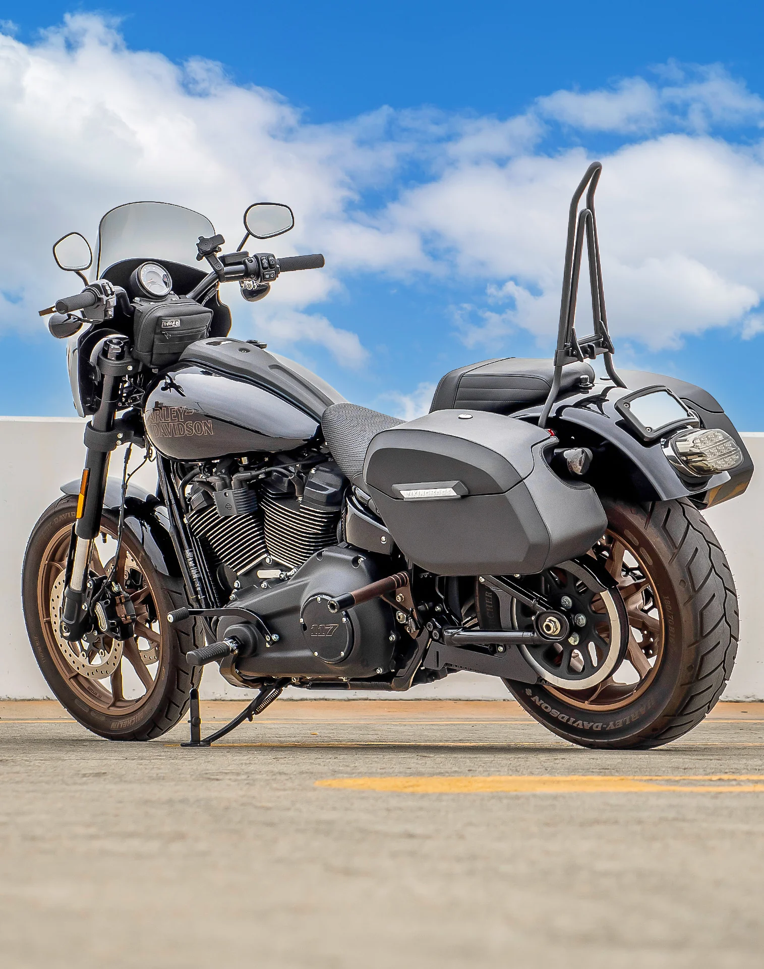 32L - Darkin Large Quick Mount Leather Wrapped Hard Saddlebags for Harley Softail Low Rider S FXLRS - Image 3