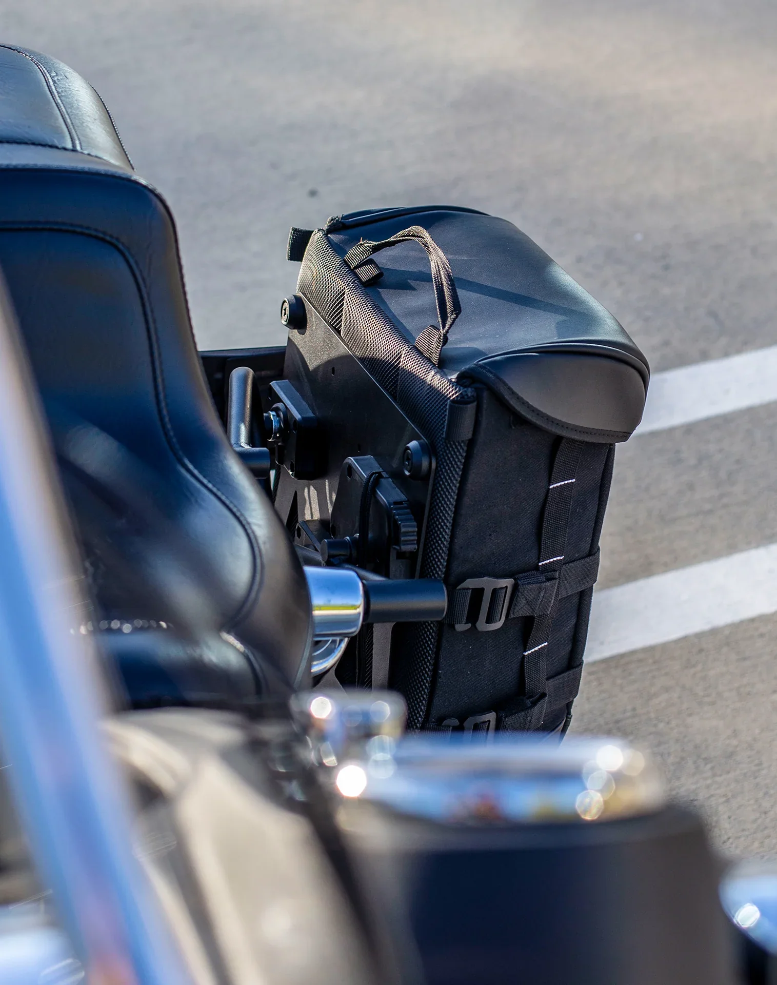 15L - Incognito Quick Mount Medium Solo Saddlebag (Left Only) for Harley Dyna Low Rider S FXDLS - Image 6