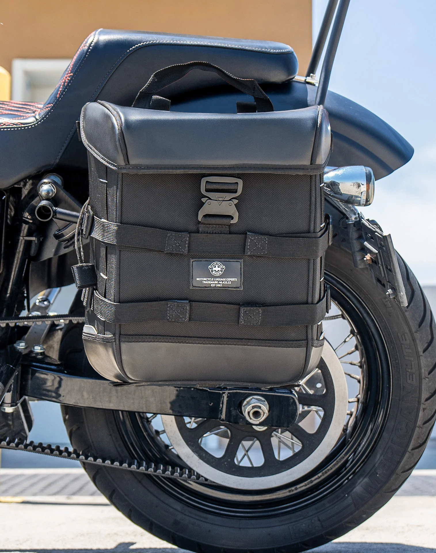 15L - Incognito Quick Mount Medium Solo Motorcycle Saddlebag (Left Only) for Harley Dyna Street Bob FXDB/I - Image 4