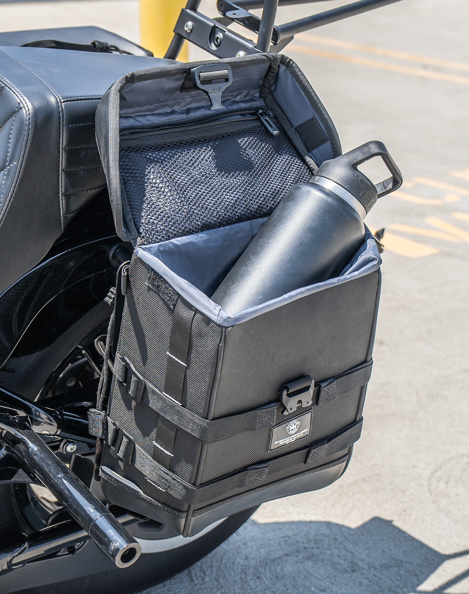 15L - Incognito Quick Mount Medium Solo Motorcycle Saddlebag (Left Only) for Harley Dyna Street Bob FXDB/I - Image 6