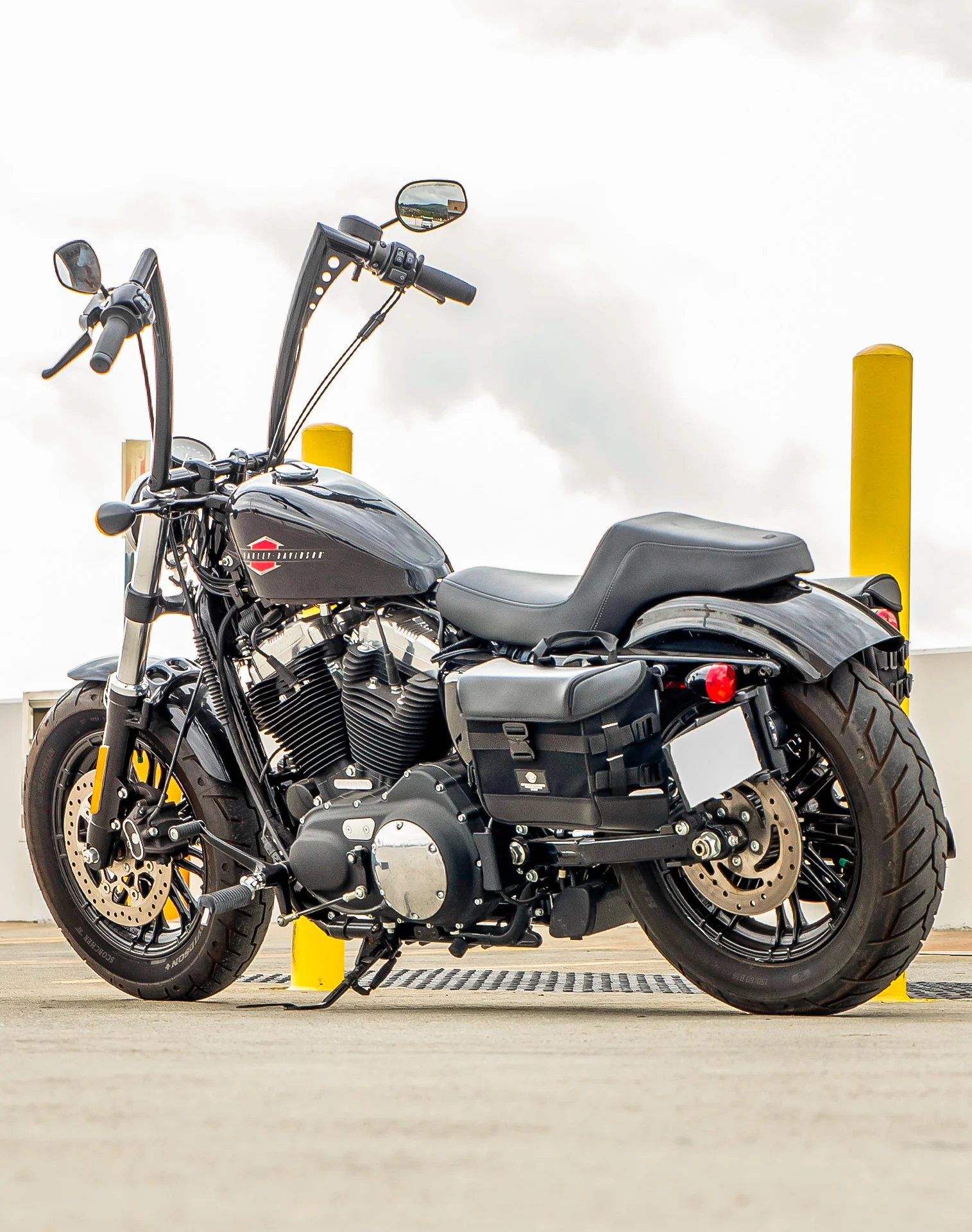 10L - Incognito Quick Mount Small Solo Motorcycle Saddlebag (Left Only) for Harley Sportster Forty Eight XL1200X/XL1200XS - Image 3