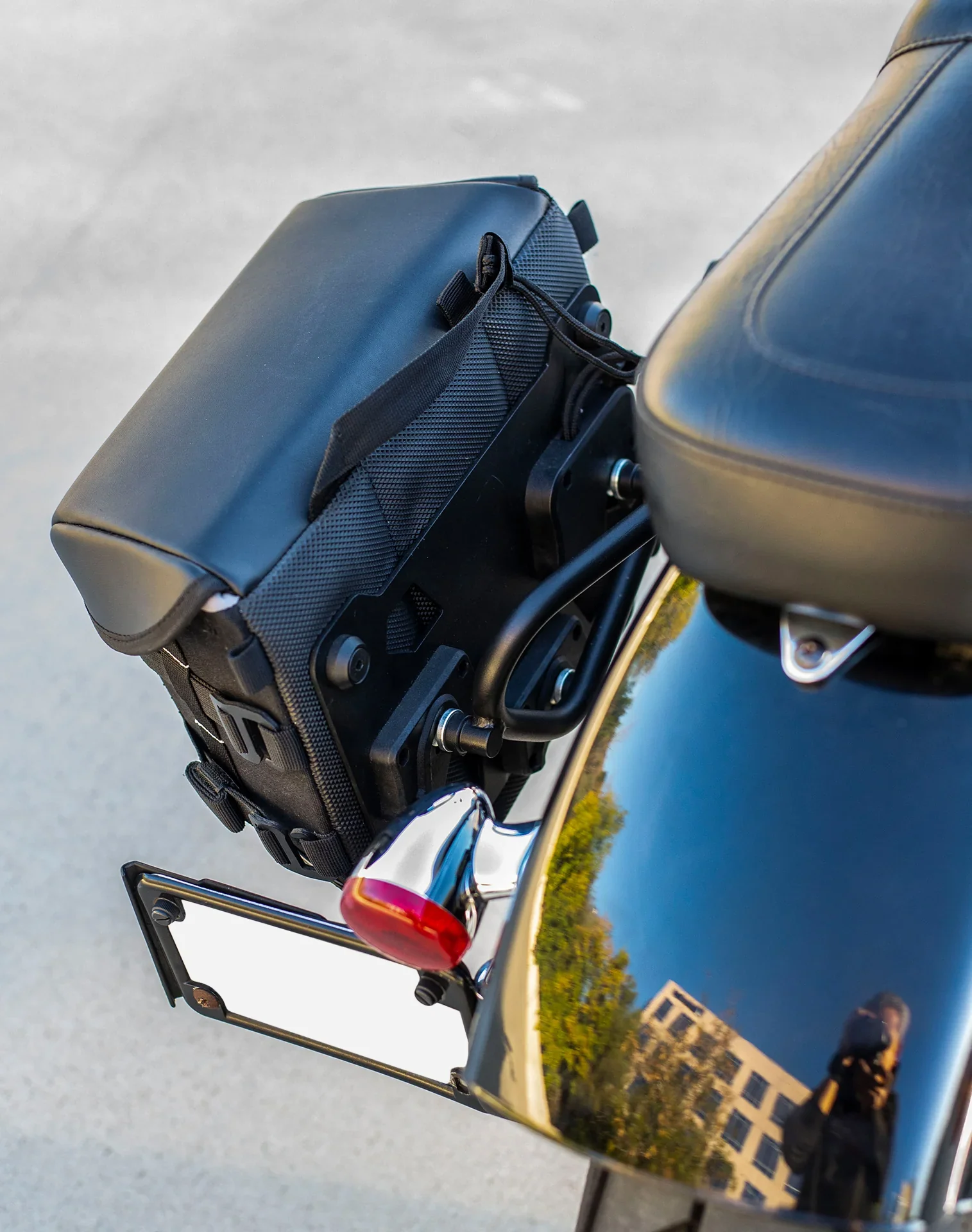 10L - Incognito Quick Mount Small Solo Saddlebag (Left Only) for Harley Davidson Dyna Low Rider S FXDLS - Image 5