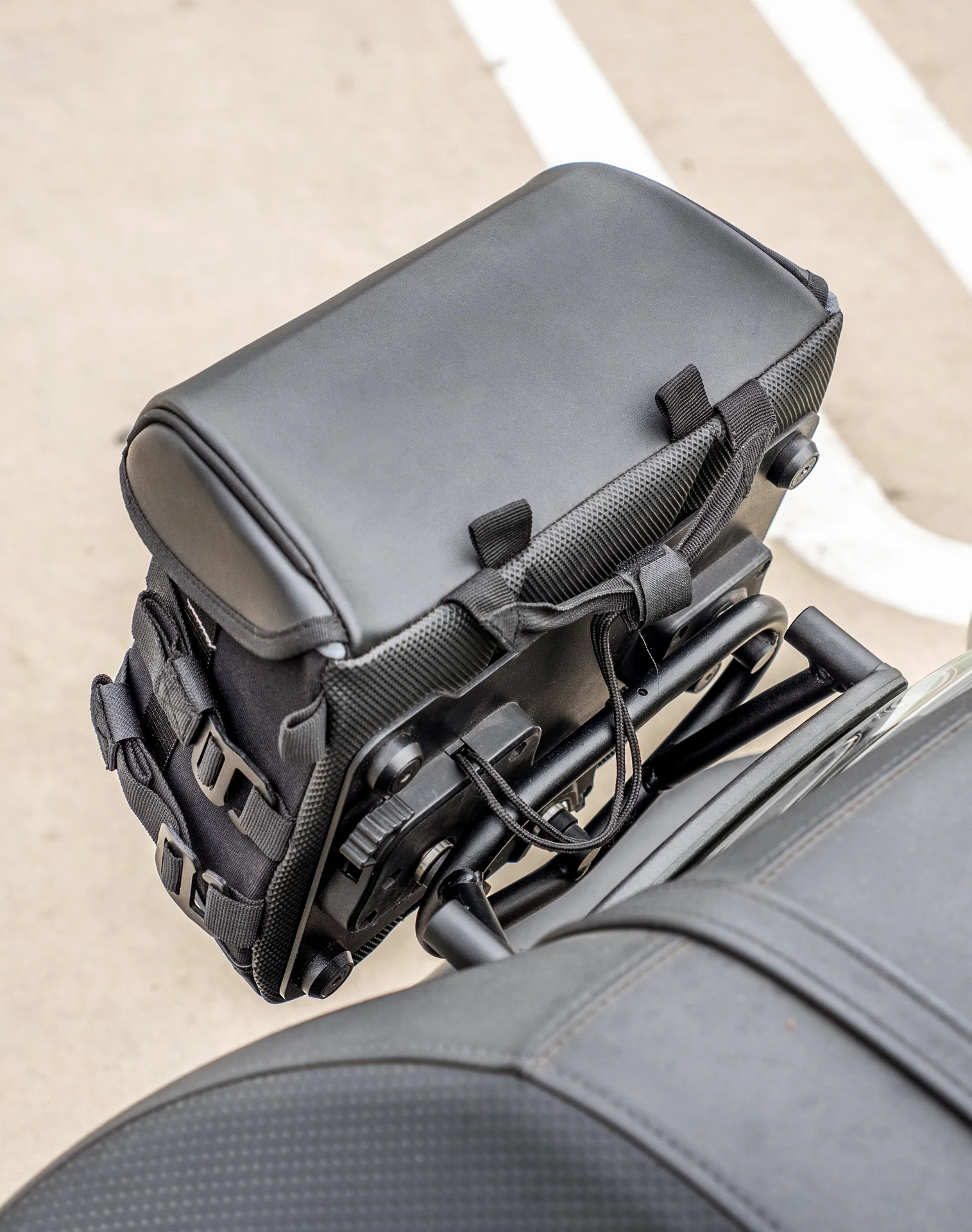 10L - Incognito Quick Mount Small Solo Saddlebag (Right Only) for Harley Dyna Low Rider S FXDLS - Image 5