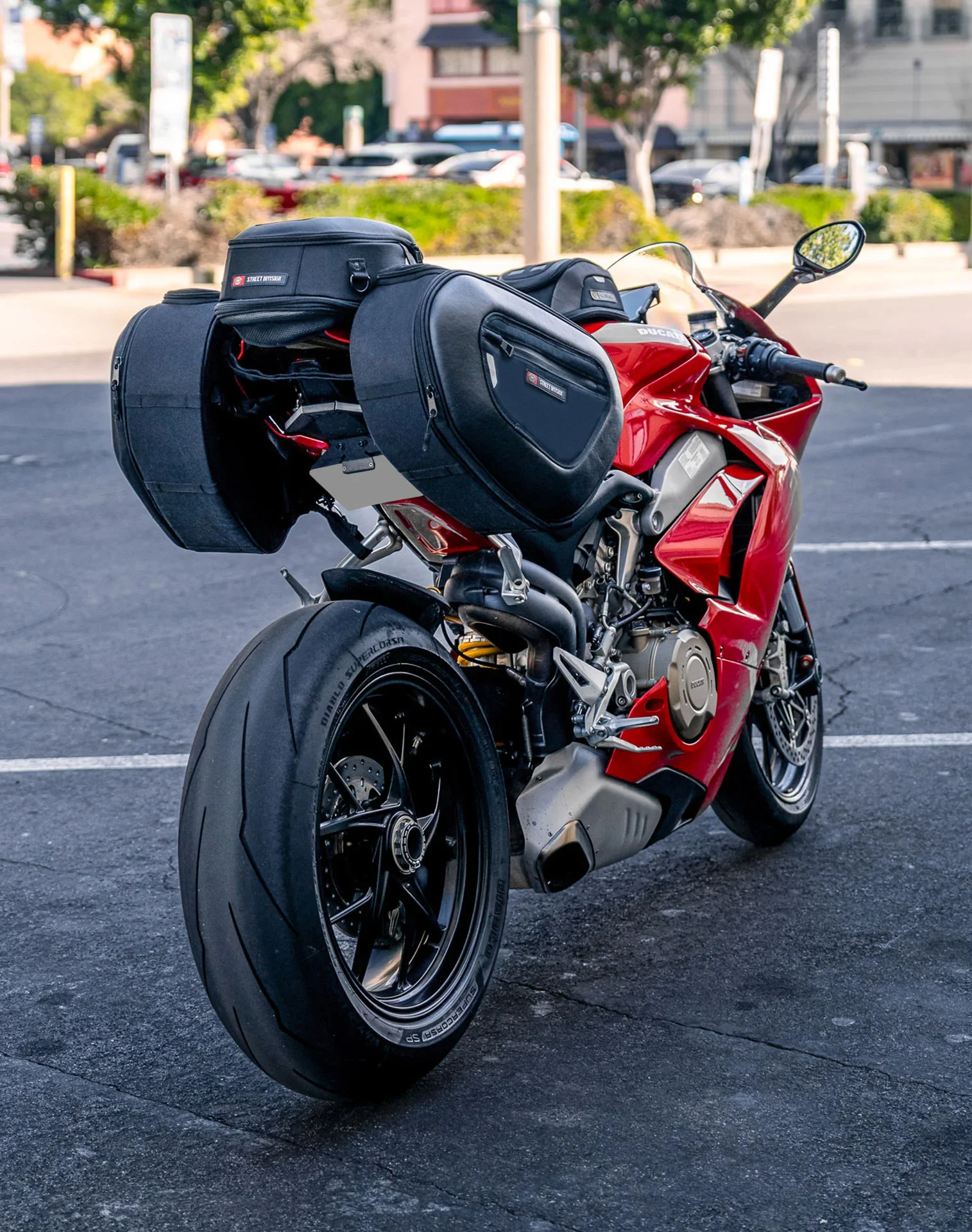 40L - Momentum Extra Large Expandable Street/Sportsbike Saddlebags - Image 4