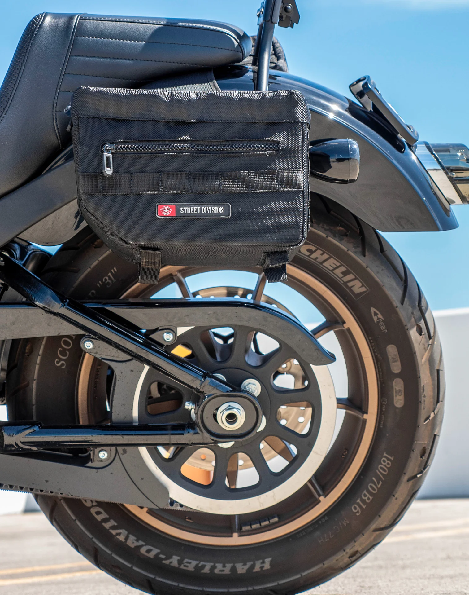 10L - Patriot Small Throw Over Saddlebags for Harley Softail Low Rider S FXLRS - Image 4